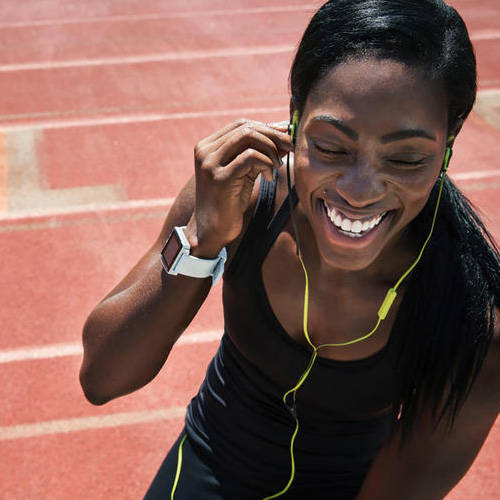 picture of a woman tracking her workout